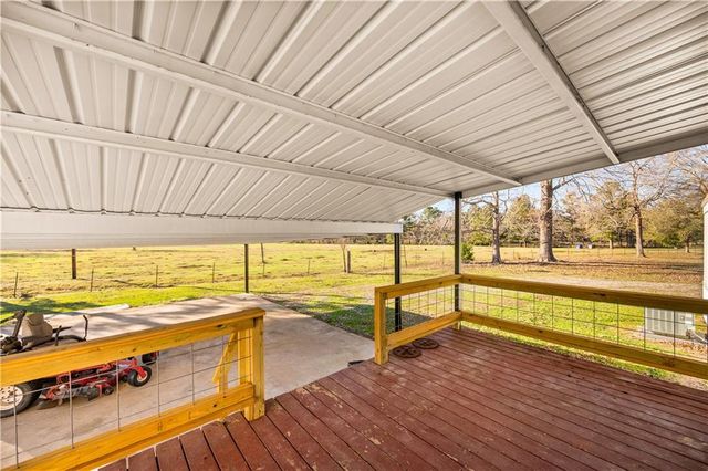 261 BEAUBOUEF Road, Deville, LA 71328