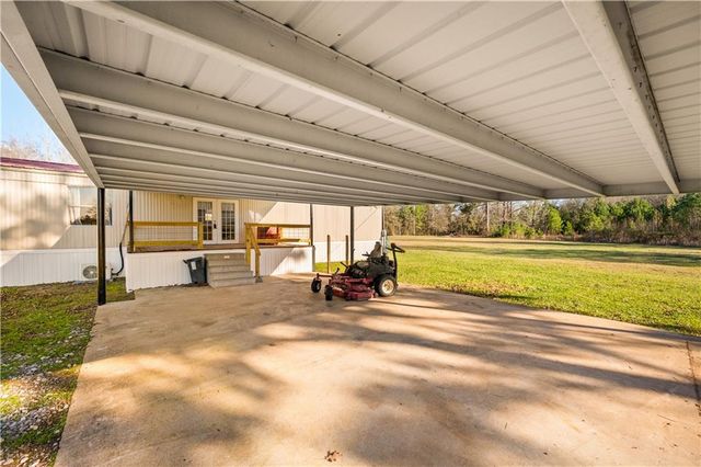 261 BEAUBOUEF Road, Deville, LA 71328