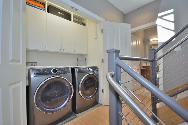 305 Mill Reserve DRIVE, Waukesha, WI 53188