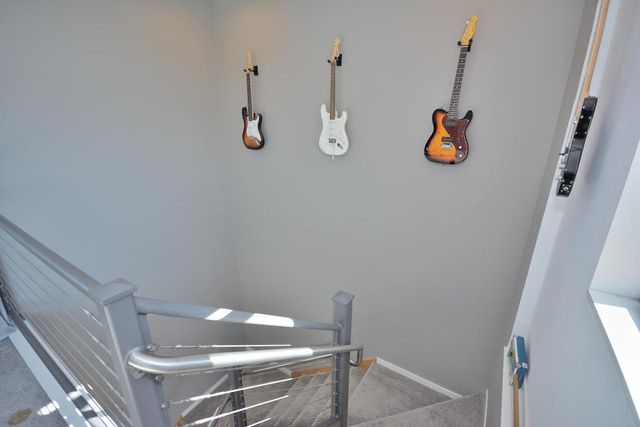 305 Mill Reserve DRIVE, Waukesha, WI 53188