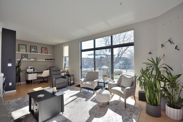 305 Mill Reserve DRIVE, Waukesha, WI 53188