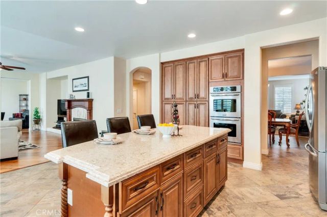 3911 Holly Springs Drive, Corona, CA 92881