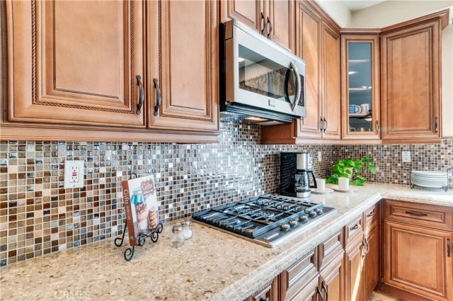 3911 Holly Springs Drive, Corona, CA 92881