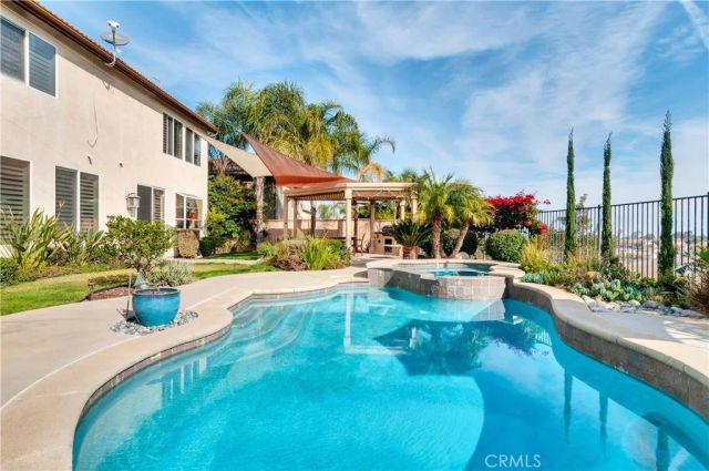 3911 Holly Springs Drive, Corona, CA 92881