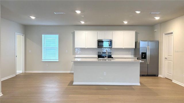 10318 EVENING HORIZON STREET, Orlando, FL 32829