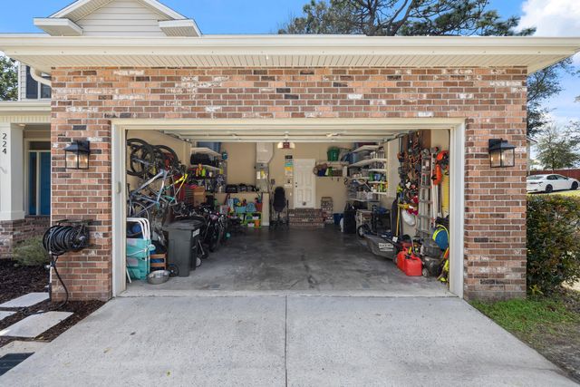 224 Yellow Pine Court, Niceville, FL 32578