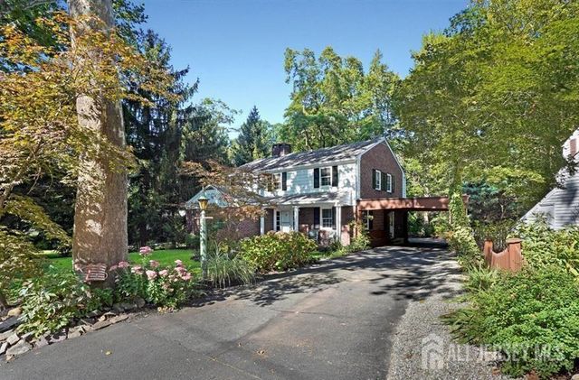 21 Garden Terrace, East Brunswick, NJ 08850