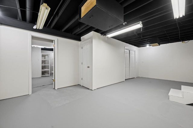 3455 S Russel ROAD, New Berlin, WI 53151