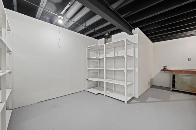 3455 S Russel ROAD, New Berlin, WI 53151