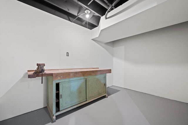 3455 S Russel ROAD, New Berlin, WI 53151