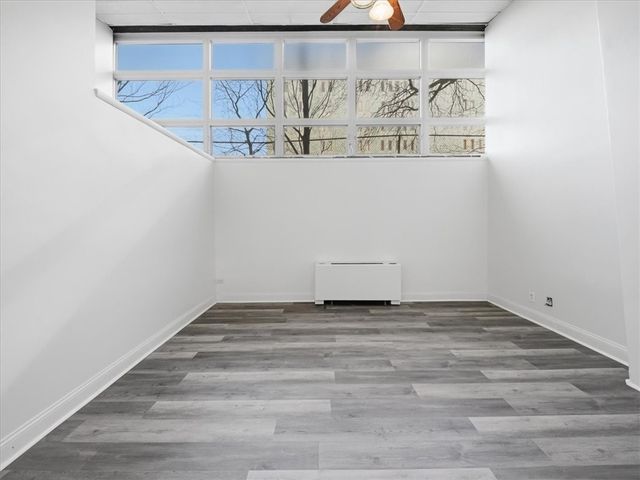 552 N Neville St Unit C, Oakland, PA 15213