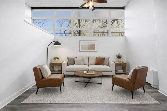 552 N Neville St Unit C, Oakland, PA 15213