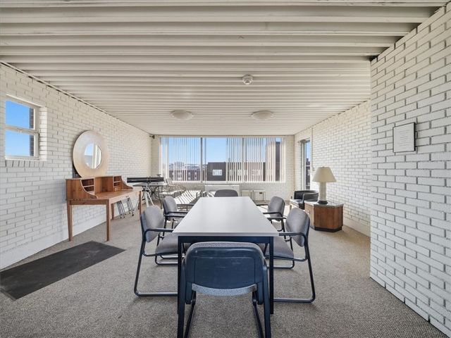 552 N Neville St Unit C, Oakland, PA 15213