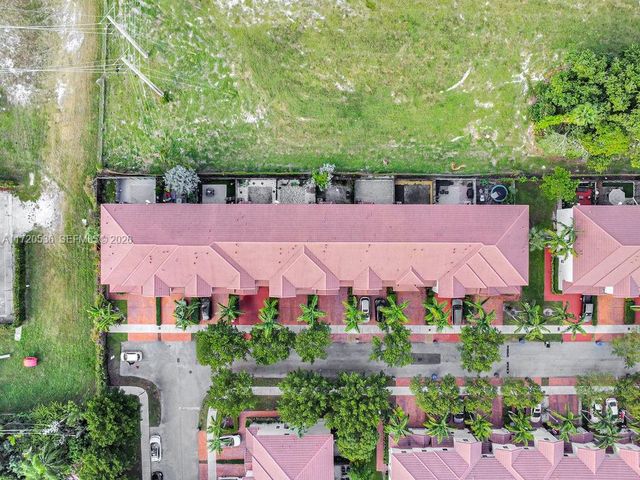 1007 NE 208th Street 1007, Miami, FL 33179