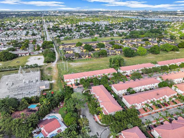 1007 NE 208th Street 1007, Miami, FL 33179