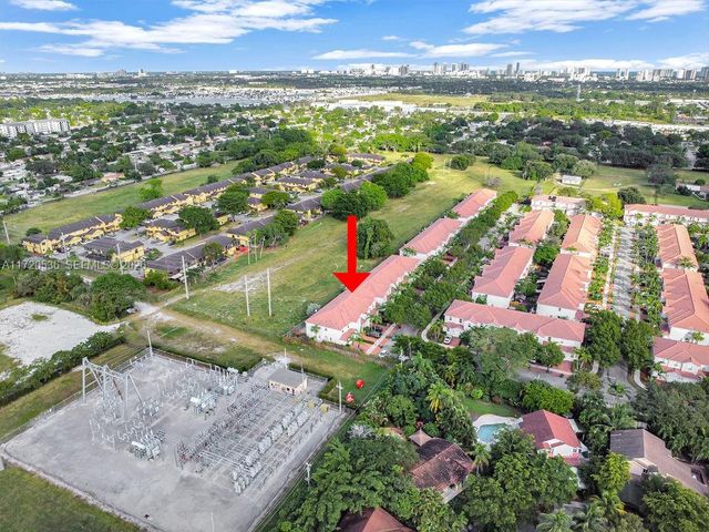 1007 NE 208th Street 1007, Miami, FL 33179