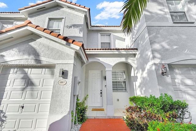 1007 NE 208th Street 1007, Miami, FL 33179