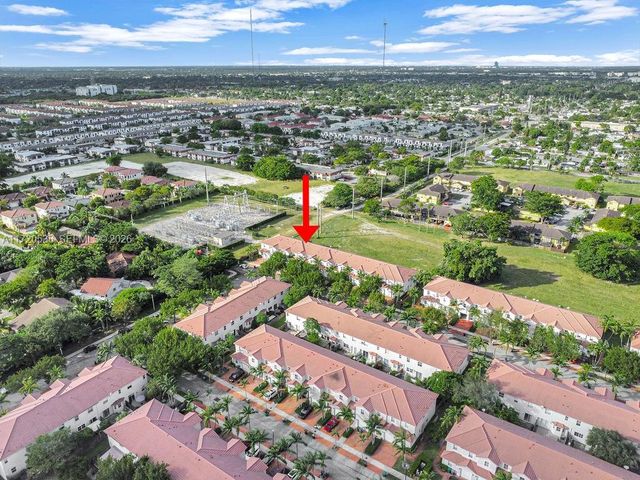 1007 NE 208th Street 1007, Miami, FL 33179