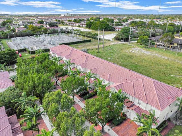 1007 NE 208th Street 1007, Miami, FL 33179