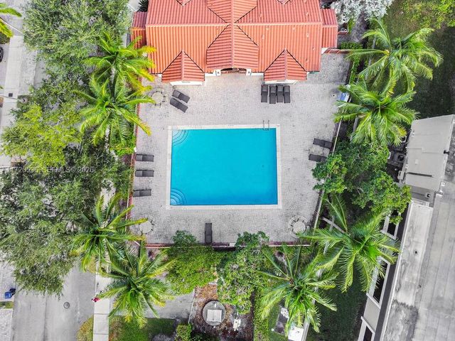 1007 NE 208th Street 1007, Miami, FL 33179