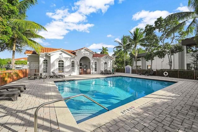 1007 NE 208th Street 1007, Miami, FL 33179