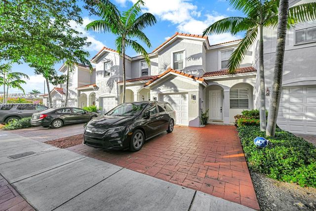 1007 NE 208th Street 1007, Miami, FL 33179