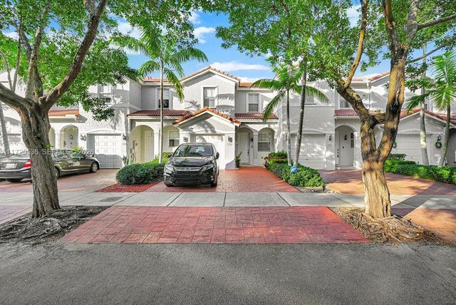 1007 NE 208th Street 1007, Miami, FL 33179