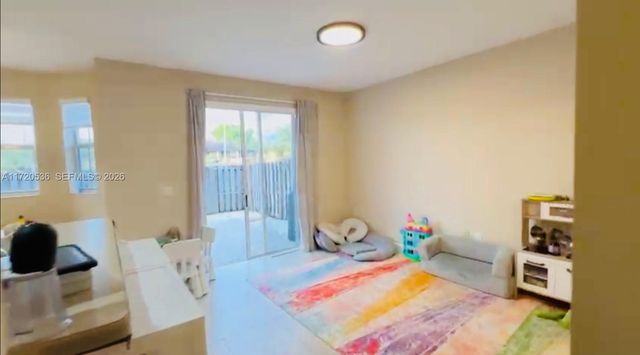 1007 NE 208th Street 1007, Miami, FL 33179