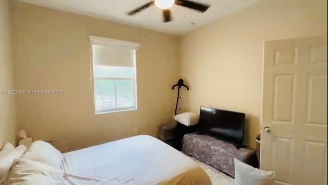 1007 NE 208th Street 1007, Miami, FL 33179