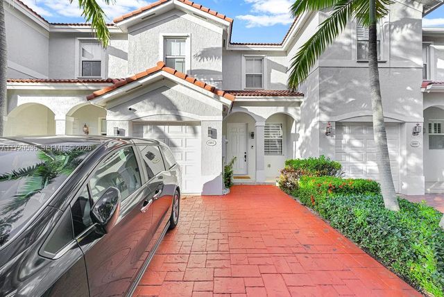 1007 NE 208th Street 1007, Miami, FL 33179