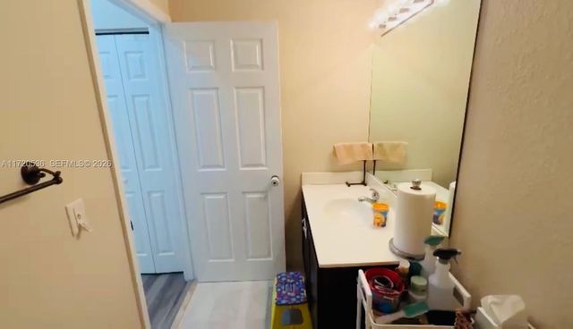 1007 NE 208th Street 1007, Miami, FL 33179