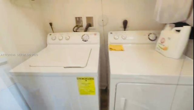 1007 NE 208th Street 1007, Miami, FL 33179