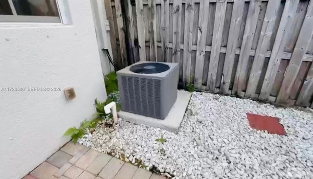1007 NE 208th Street 1007, Miami, FL 33179