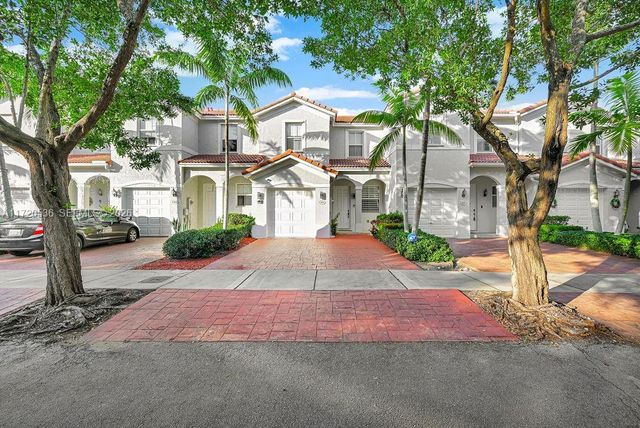 1007 NE 208th Street 1007, Miami, FL 33179