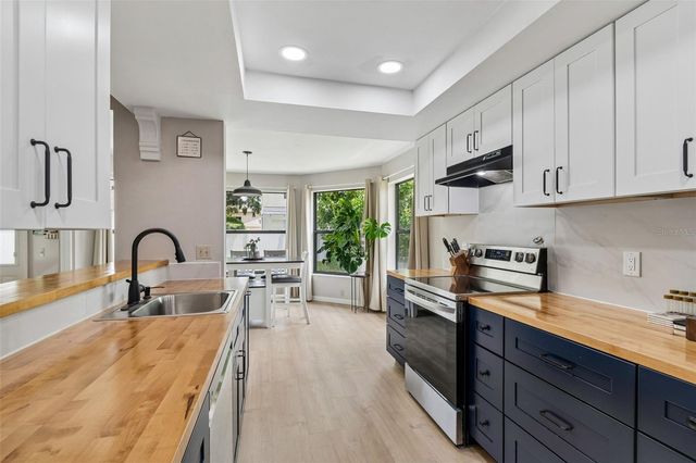 525 WALKER ROAD, Safety Harbor, FL 34695