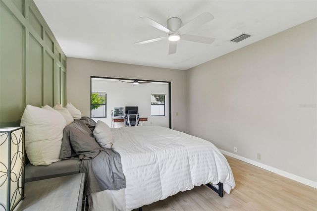 525 WALKER ROAD, Safety Harbor, FL 34695