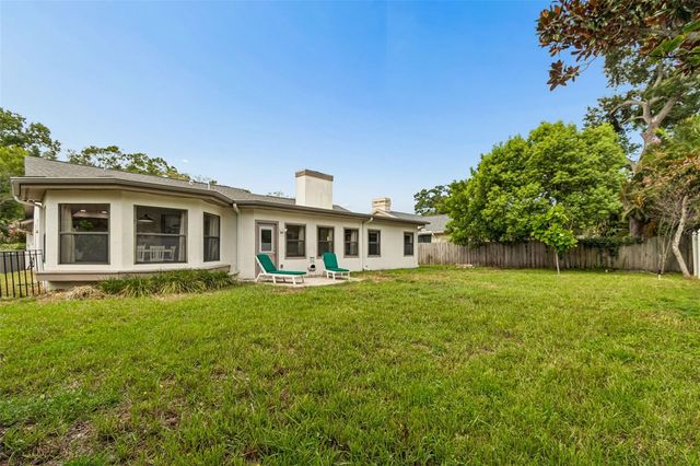 525 WALKER ROAD, Safety Harbor, FL 34695