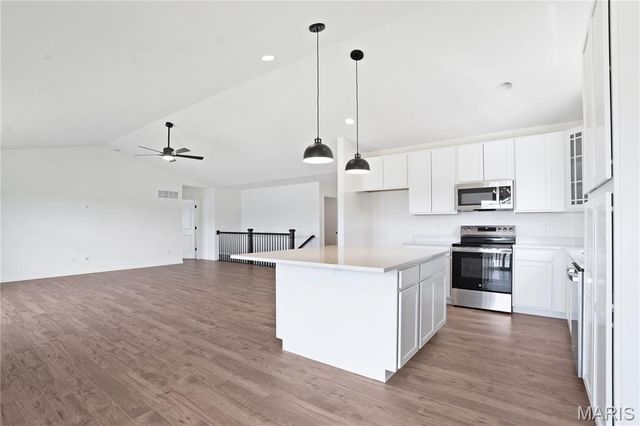 4921 Nadine Lane, St Louis, MO 63129