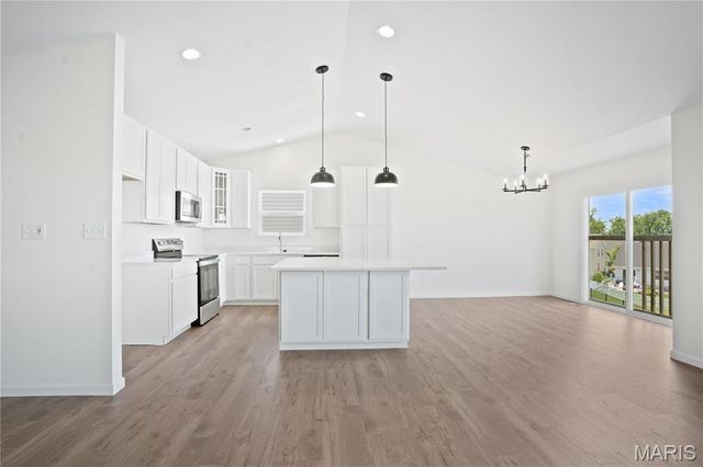 4921 Nadine Lane, St Louis, MO 63129