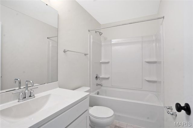 4921 Nadine Lane, St Louis, MO 63129