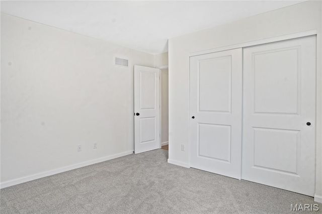 4921 Nadine Lane, St Louis, MO 63129