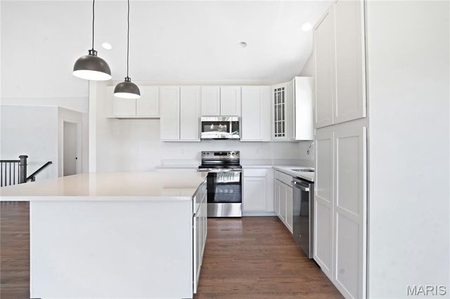 4921 Nadine Lane, St Louis, MO 63129