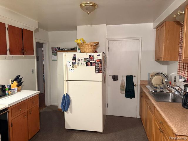 24220 Cloverlawn Street, Oak Park, MI 48237