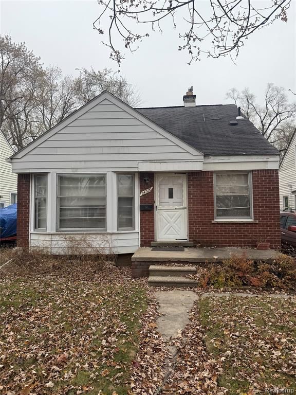 24220 Cloverlawn Street, Oak Park, MI 48237