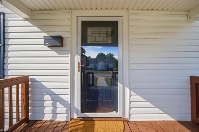 44 Henry ST, Hampton, VA 23669