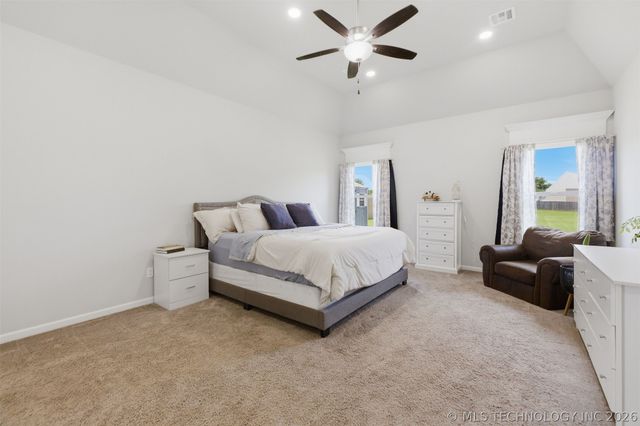 9500 S 238th East Avenue, Broken Arrow, OK 74014