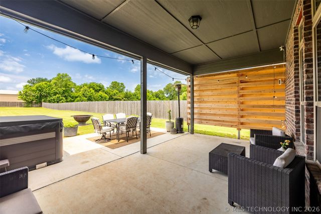 9500 S 238th East Avenue, Broken Arrow, OK 74014