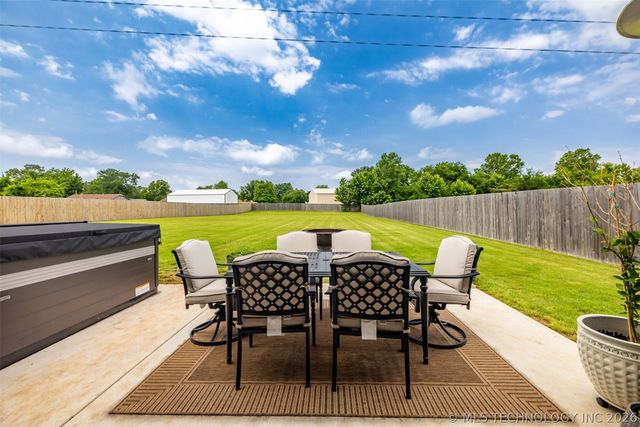 9500 S 238th East Avenue, Broken Arrow, OK 74014