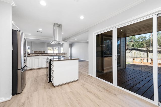 11802 Poplar Creek Drive, Houston, TX 77077