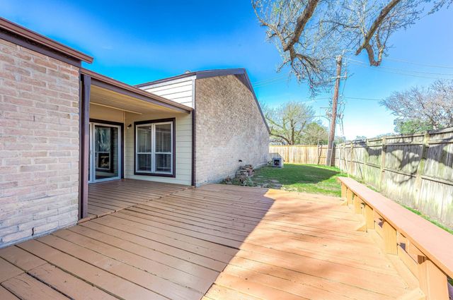 11802 Poplar Creek Drive, Houston, TX 77077